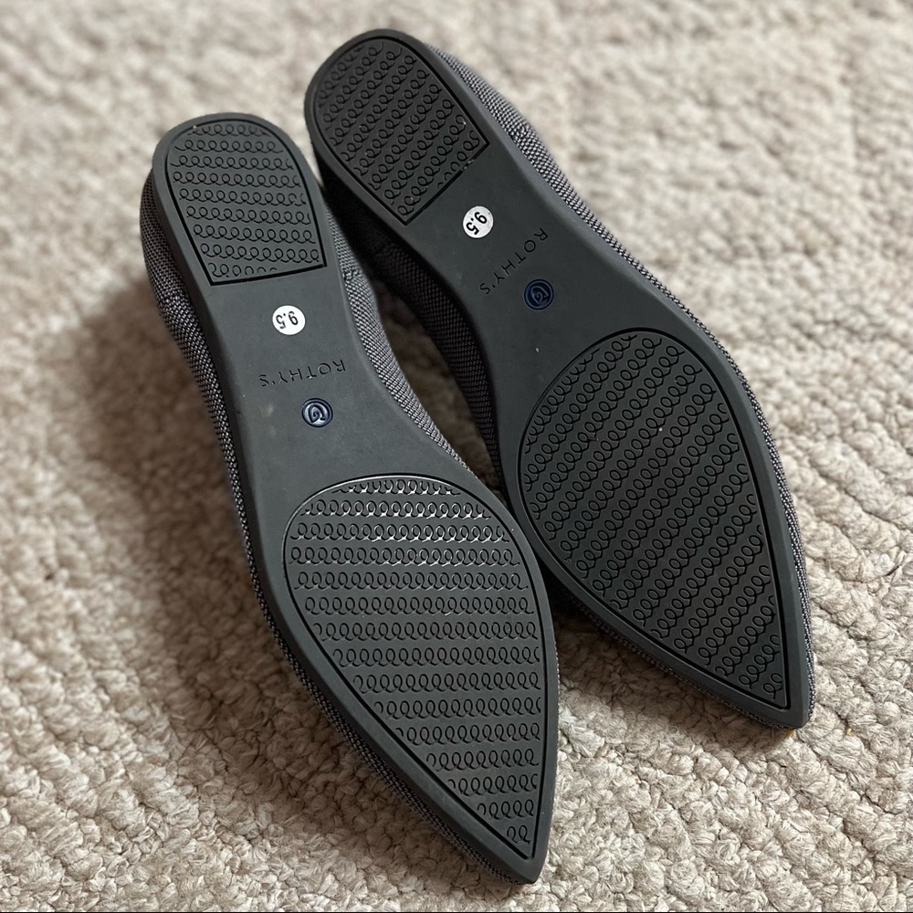 EEUC Rothy’s Points in Cloud Grey Birdseye, 9.5 - Picture 2 of 4